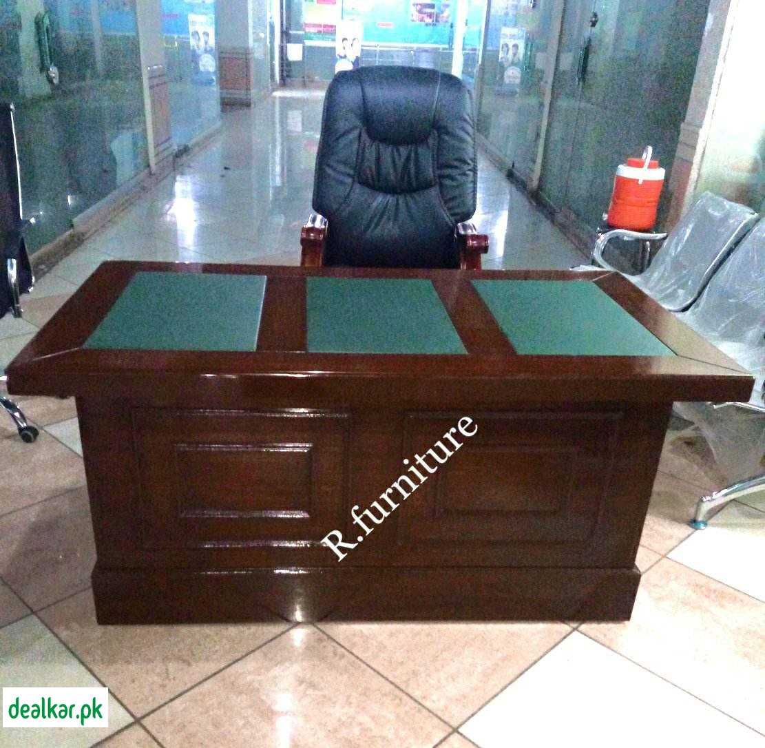 Executive office desk in Rawalpindi Islamabad Office Furniture